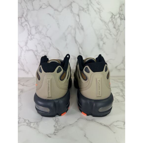 Nike Men's Size 9 Air Max Plus Drift (FZ3041 200) Sneaker Running Brown - Picture 4 of 7